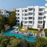 Ferrera Beach Apartments Picture 3