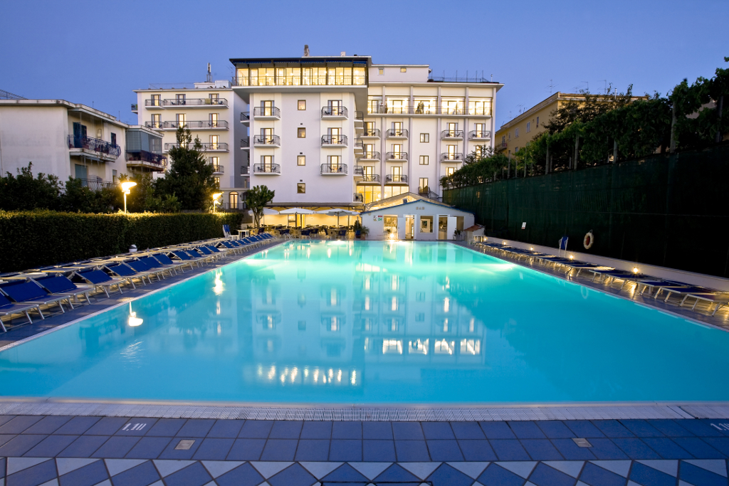 Holidays at Grand Flora Hotel in Sorrento, Neapolitan Riviera