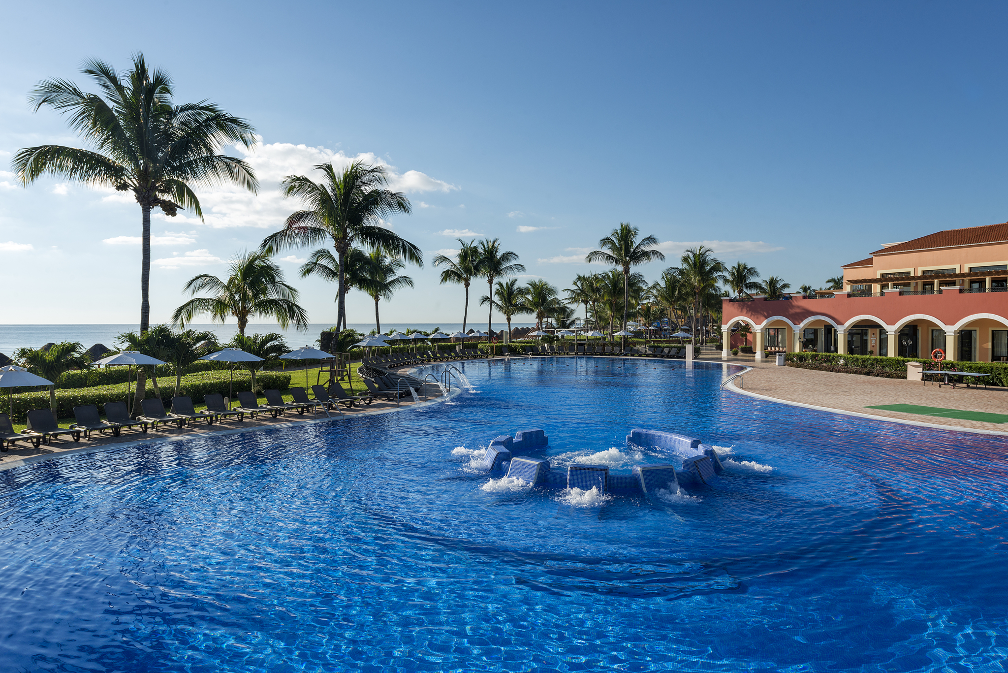 Holidays at H10 Ocean Coral and Turquesa in Puerto Morelos, Riviera Maya