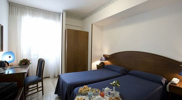 Holidays at San Giorgio Hotel in Naples, Italy