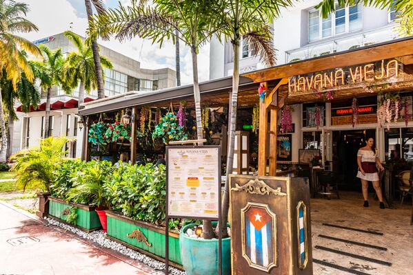 Holidays at Chelsea Hotel in Miami Beach, Miami