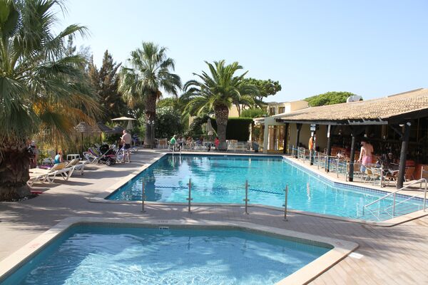 Holidays at Pinhal Do Sol Hotel in Quarteira, Algarve