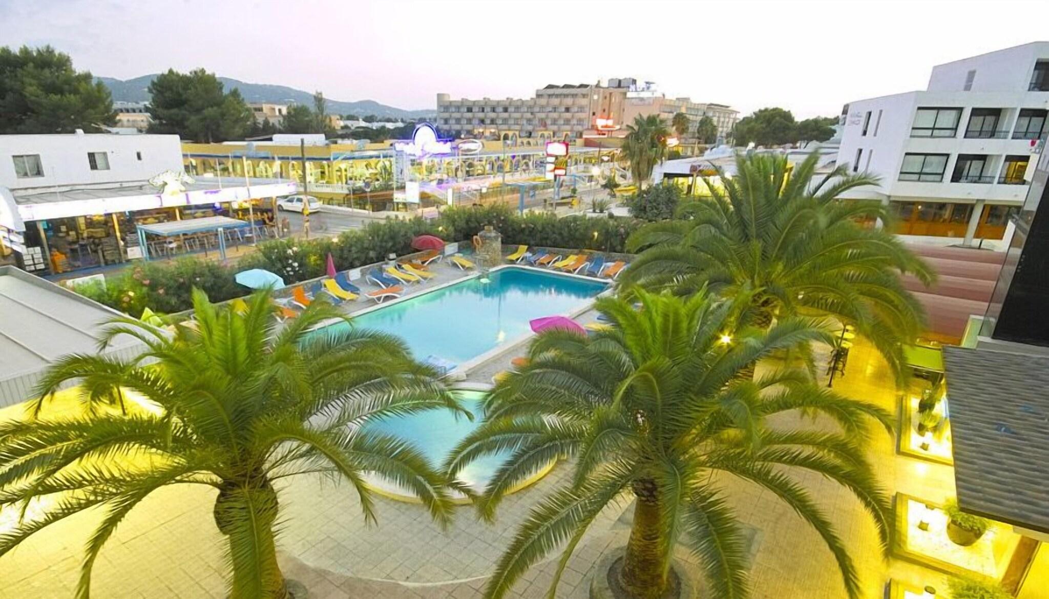 Holidays at Bahia De San Antonio Apartments in Cala de Bou, San Antonio Bay