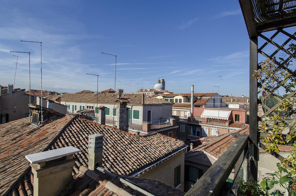 Holidays at Ai Due Fanali Hotel in Venice, Italy