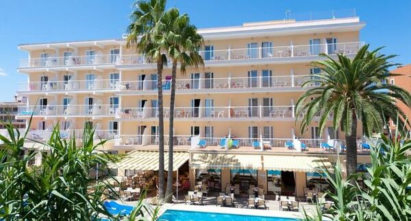 Holidays at Universal Hotel Bikini in Cala Millor, Majorca