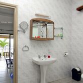 Le Relax Hotel & Restaurant Picture 3