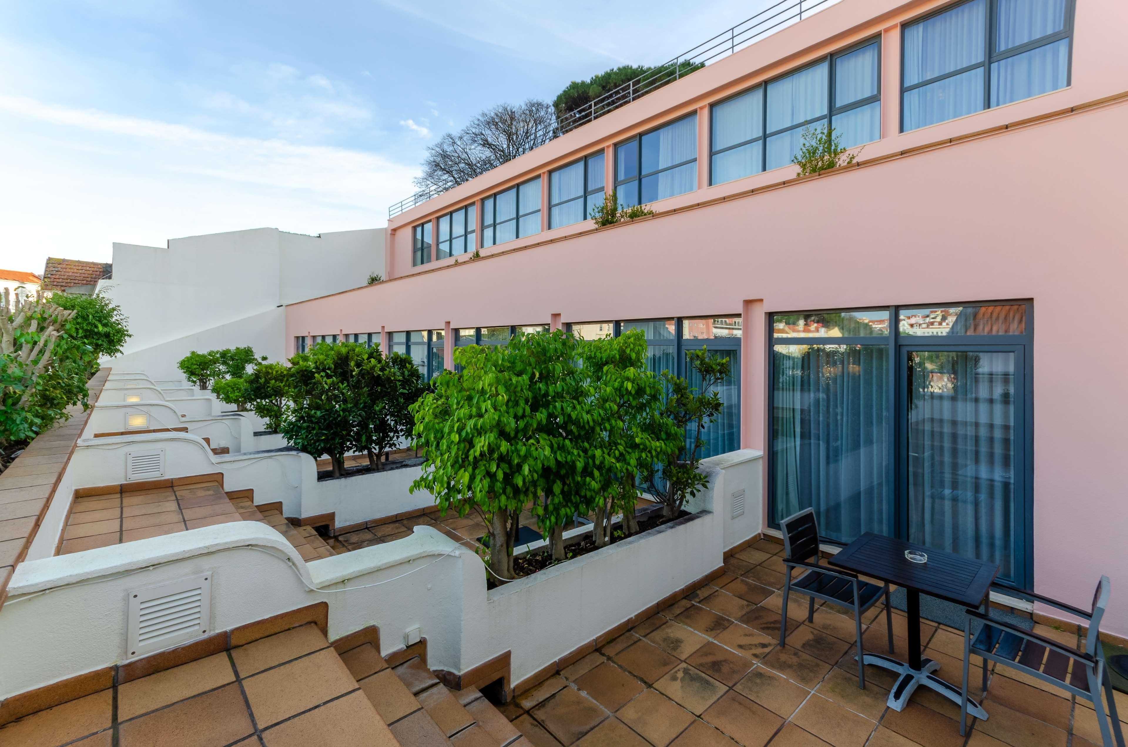 Holidays at Olissippo Castelo Hotel in Lisbon, Portugal