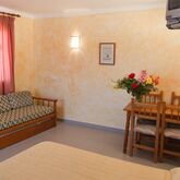 Sol Bay Apartments Picture 7