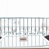 Abril Apartments Picture 11