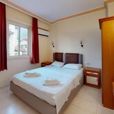Ece Apartments Picture 9