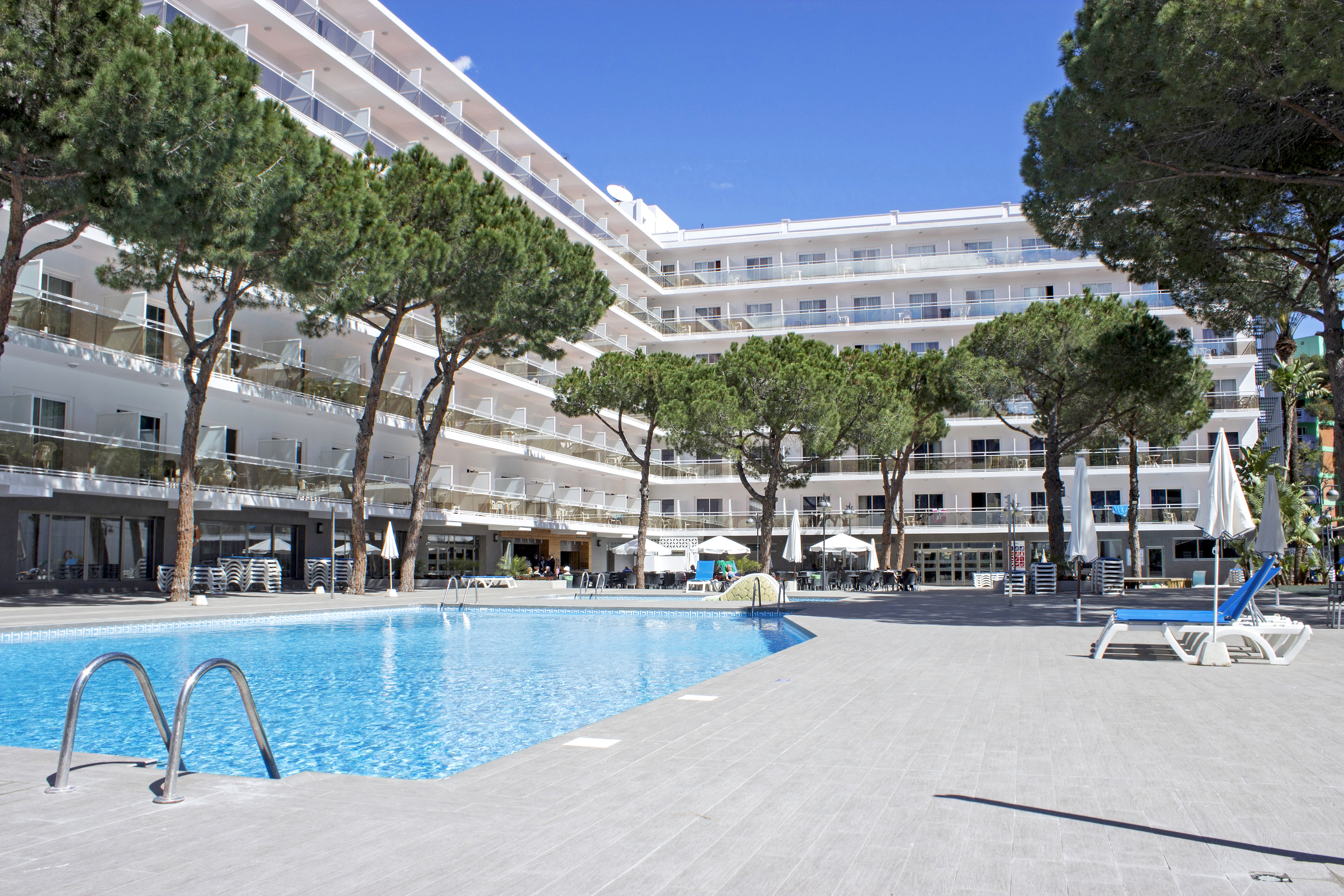Holidays at Best Oasis Park Hotel in Salou, Costa Dorada