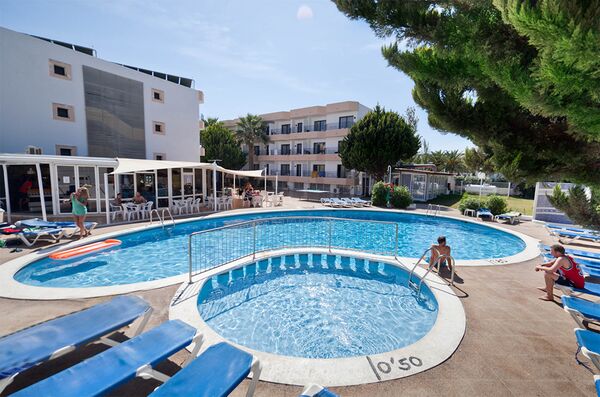 Holidays at Club La Noria Hotel in Playa d'en Bossa, Ibiza