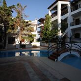 Rena Apartments Picture 2