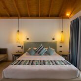 Vilamendhoo Island Resort & Spa Picture 2