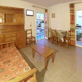 Marian Apartments Picture 6