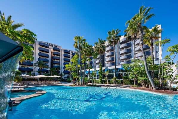 Banus Beach Apartments, Puerto Banus: the best offers with Destinia