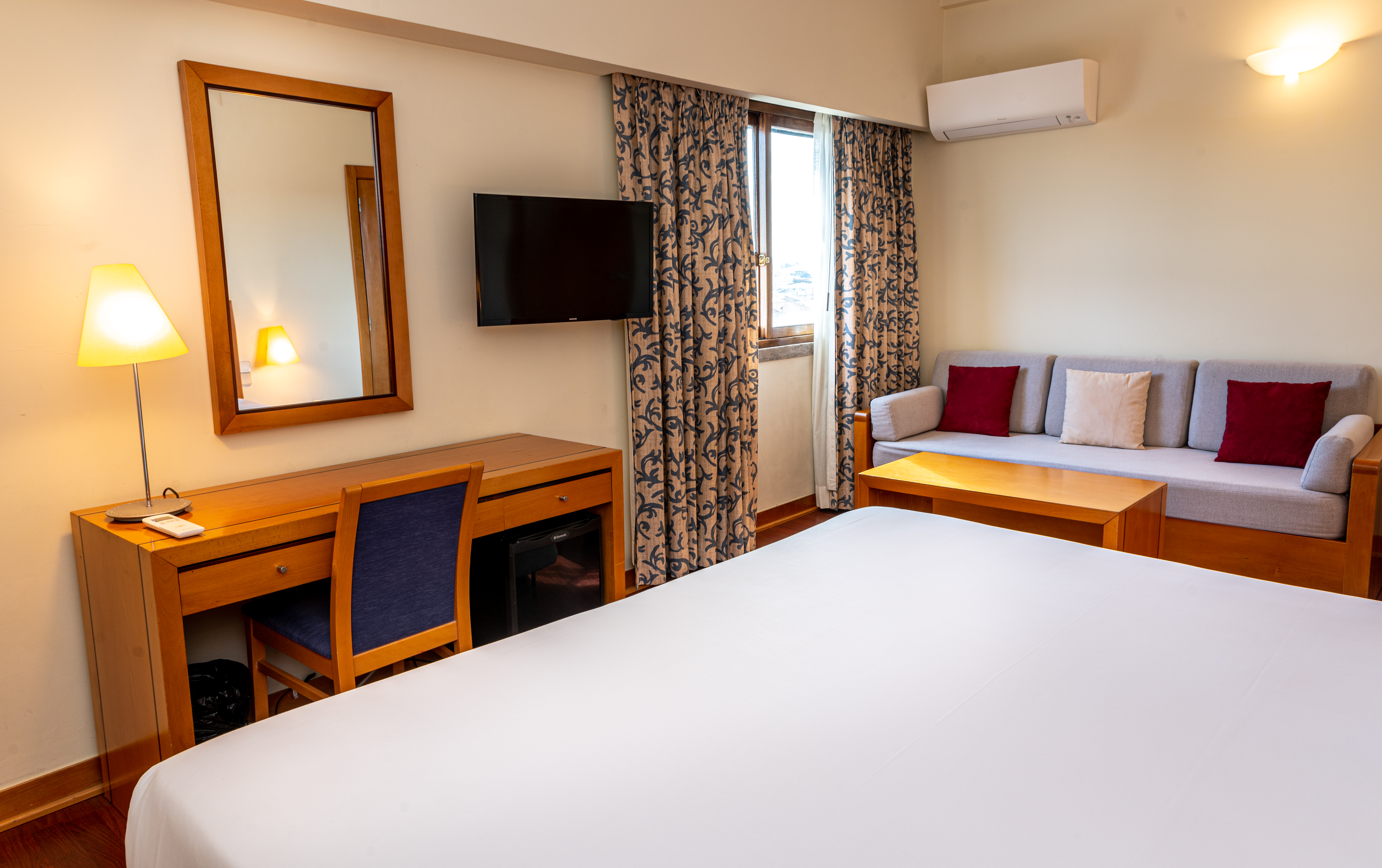 Holidays at Roma Hotel in Lisbon, Portugal