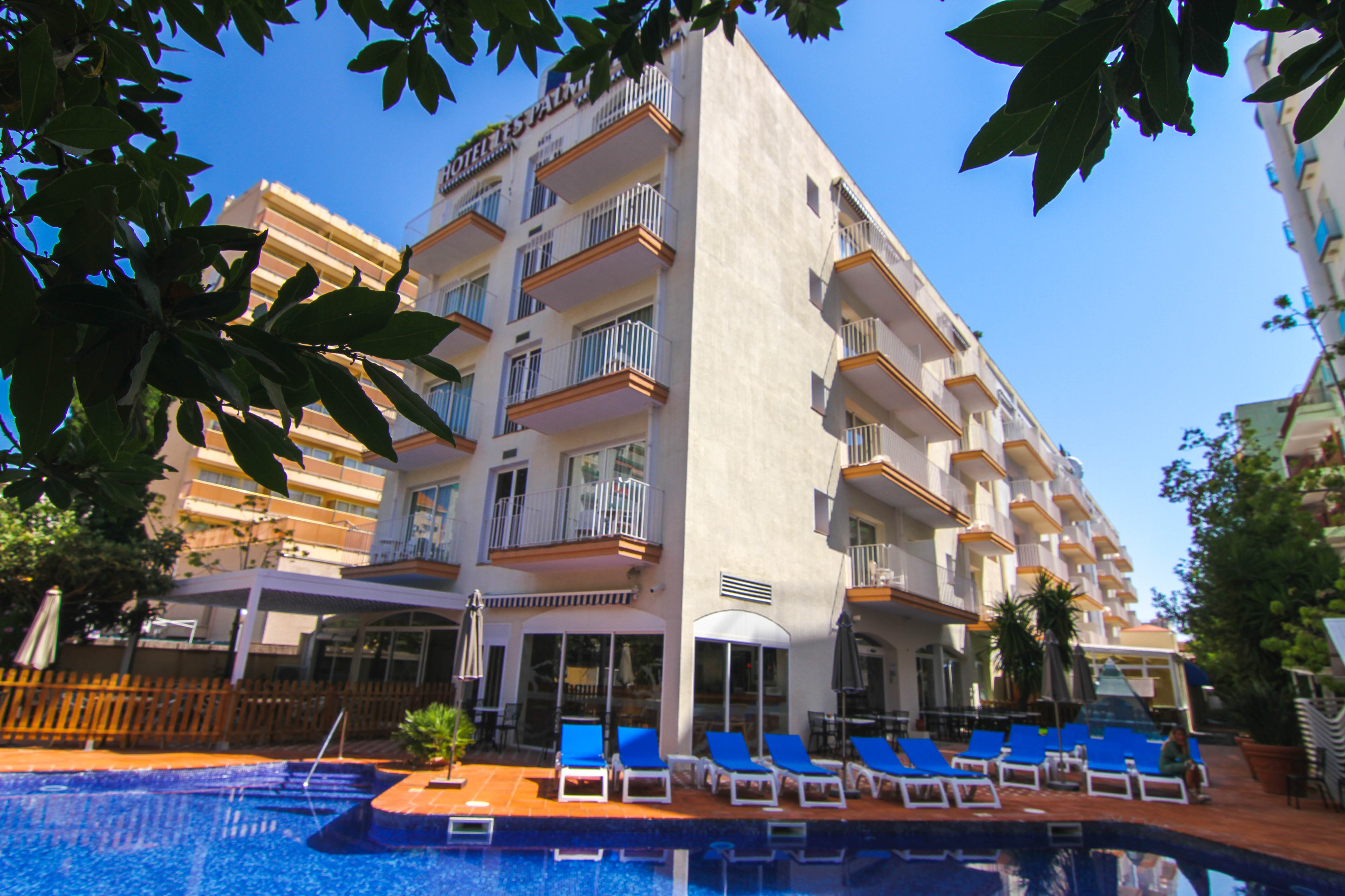 Holidays at Dwo Les Palmeres in Calella, Costa Brava