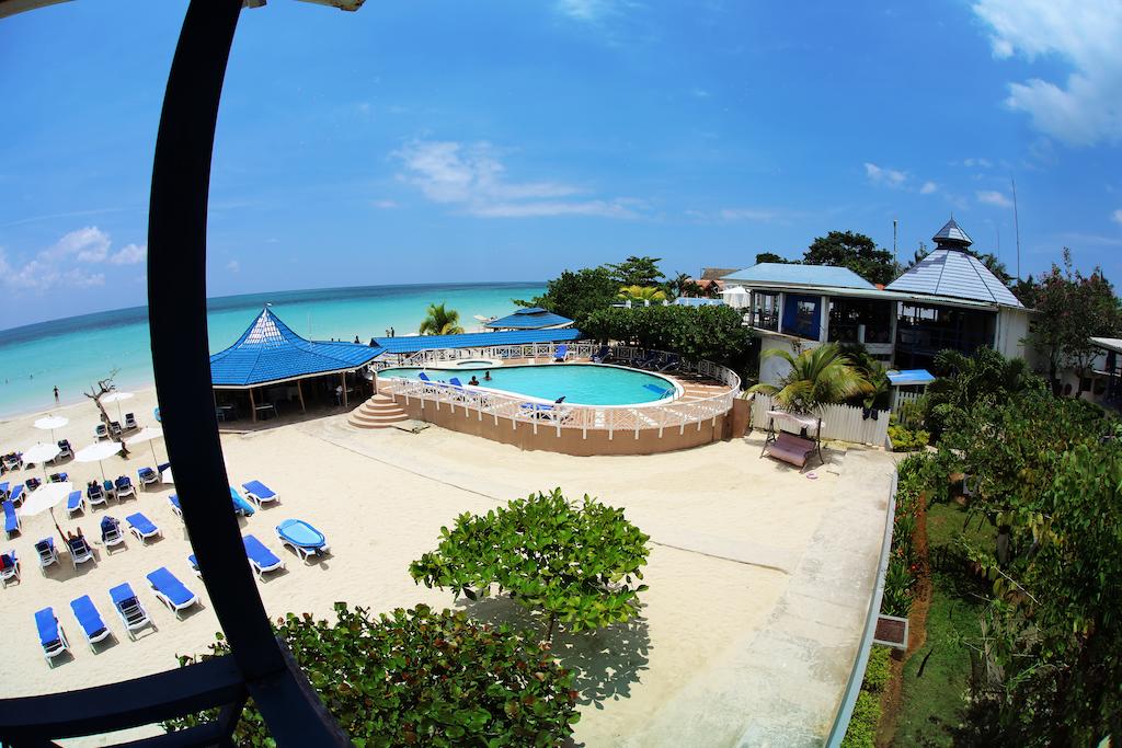 Holidays at Negril Tree House Hotel in Negril, Jamaica