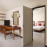 Paradise Island Resort & Spa Picture 3