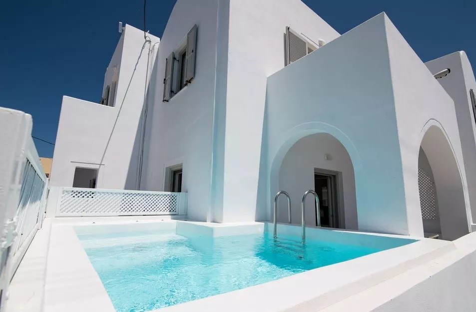 Holidays at Aqua Luxury Suites Hotel in Imerovigli, Santorini
