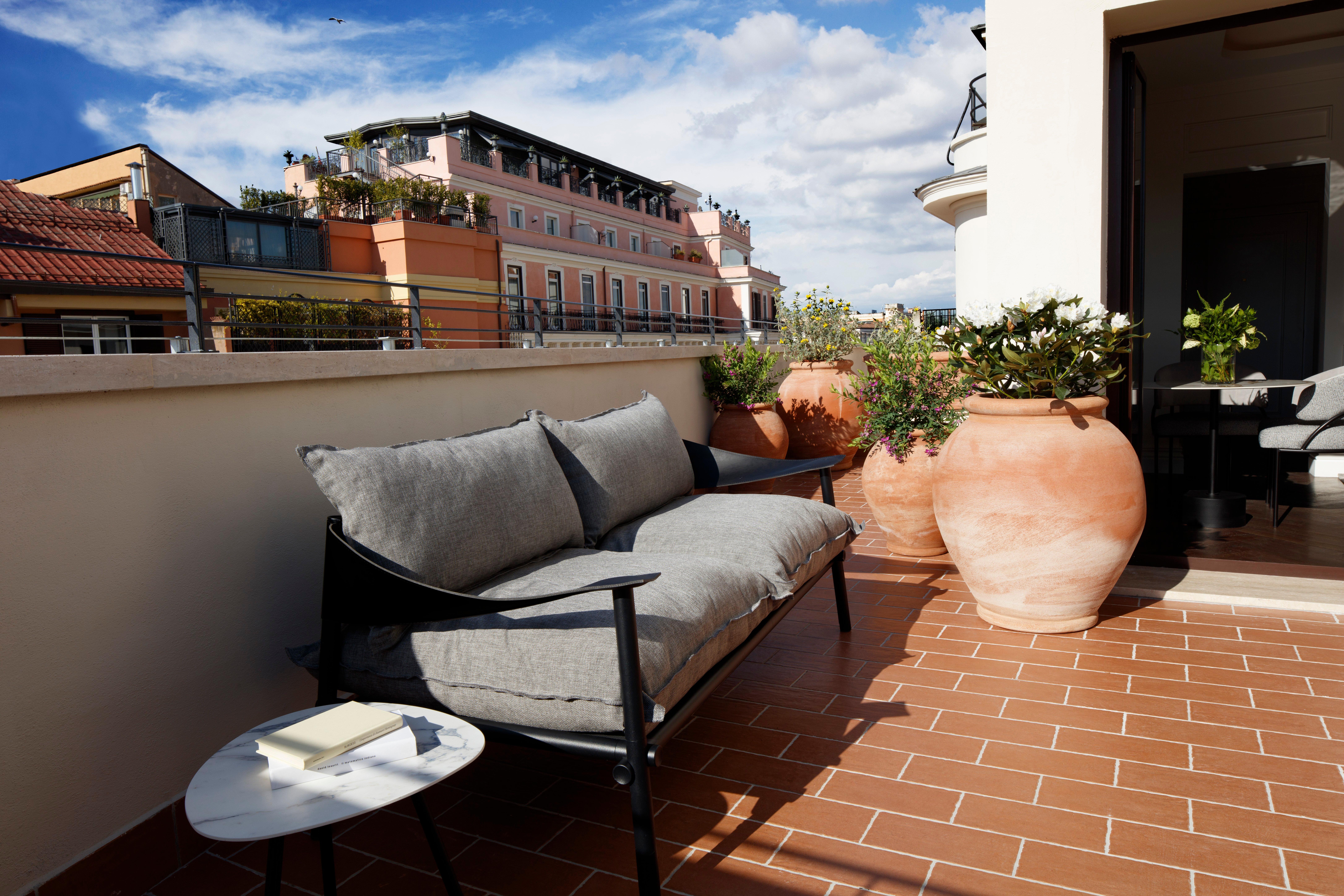 Holidays at Ambasciatori Palace Hotel in Rome, Italy
