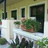 Mayflower Apartments Picture 8