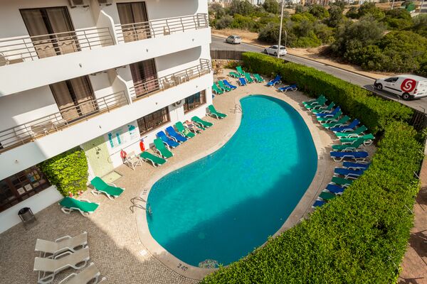 Holidays at Mirachoro II Apartments in Portimao, Algarve
