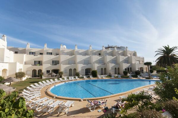 Holidays at Vilamor Apartments in Alvor, Algarve