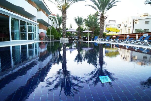 Holidays at Moniatis Hotel in Limassol, Cyprus