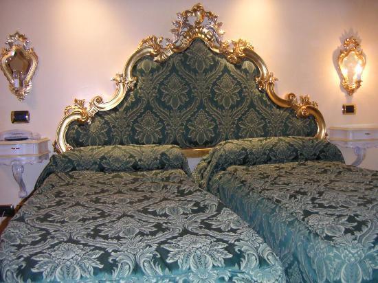 Holidays at Vecellio Hotel in Venice, Italy