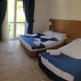 Club Blue White Hotel Picture 5