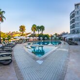 Royal Atlantis Beach Hotel Picture 2