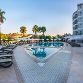 Royal Atlantis Beach Hotel Picture 5