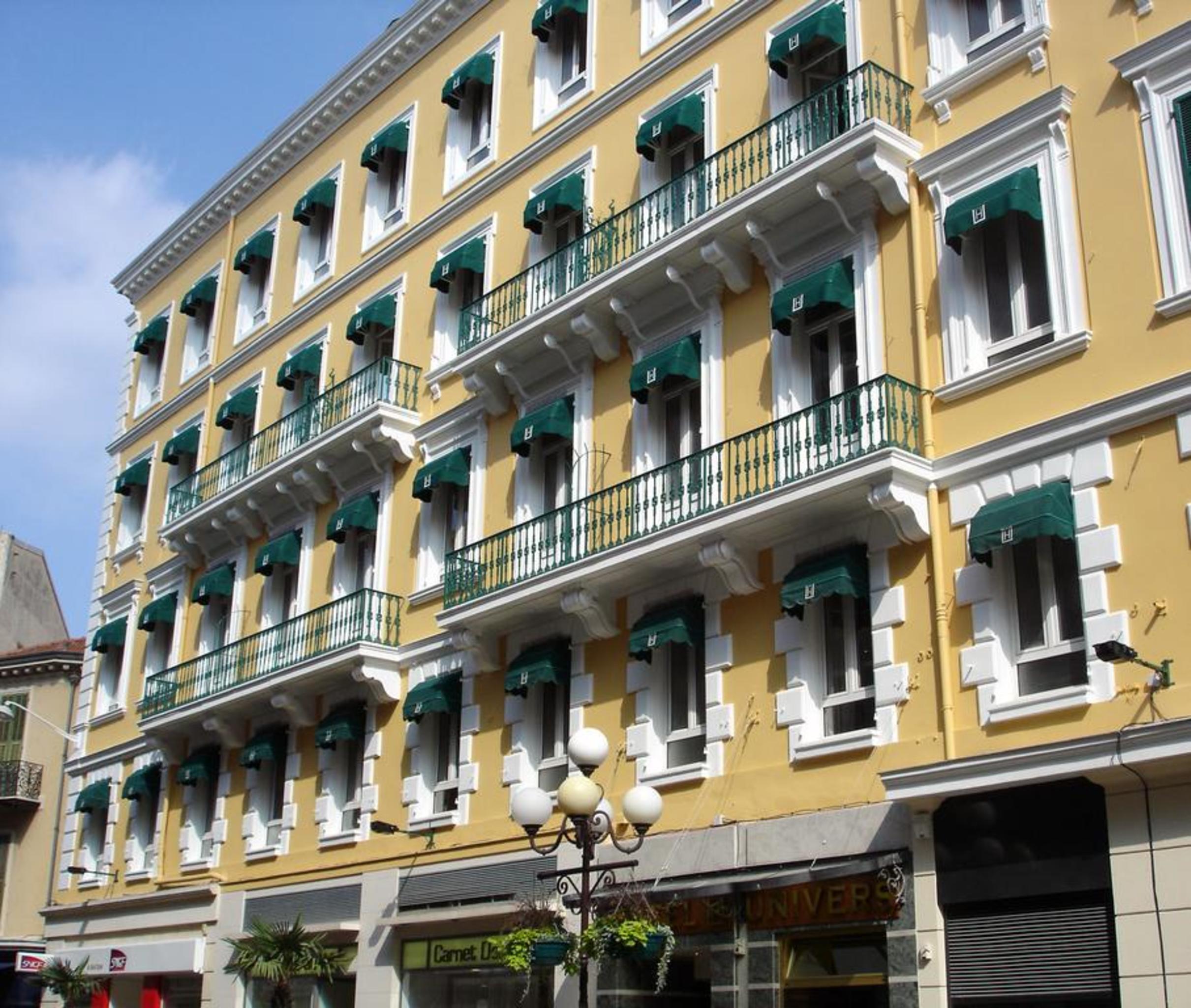 Holidays at Univers Hotel in Nice, France