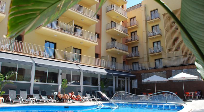 Holidays at Stella Maris Hotel in Blanes, Costa Brava