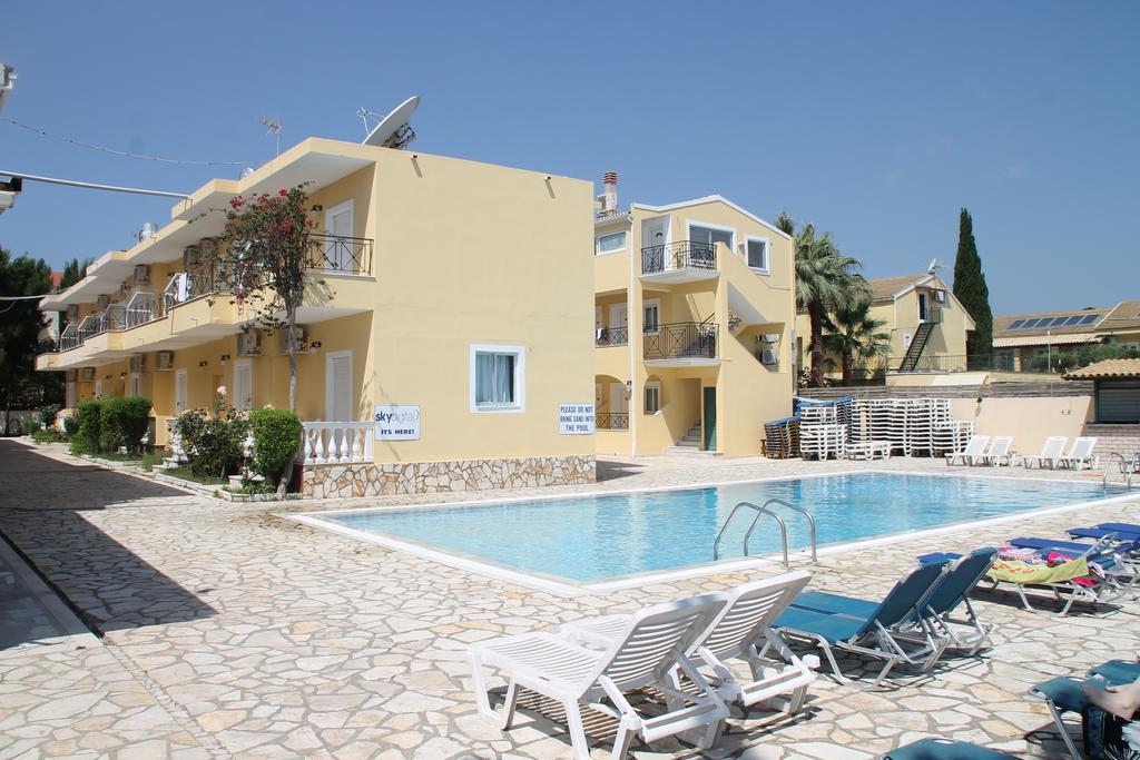 Holidays at Lemon Grove Apartments in Kavos, Corfu