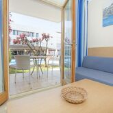 Flora Apartments Picture 5