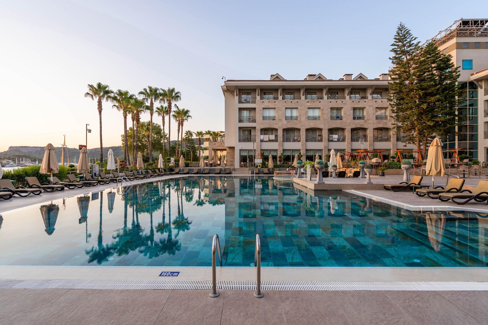 Holidays at Fame Residence Kemer and Spa in Kemer, Antalya Region