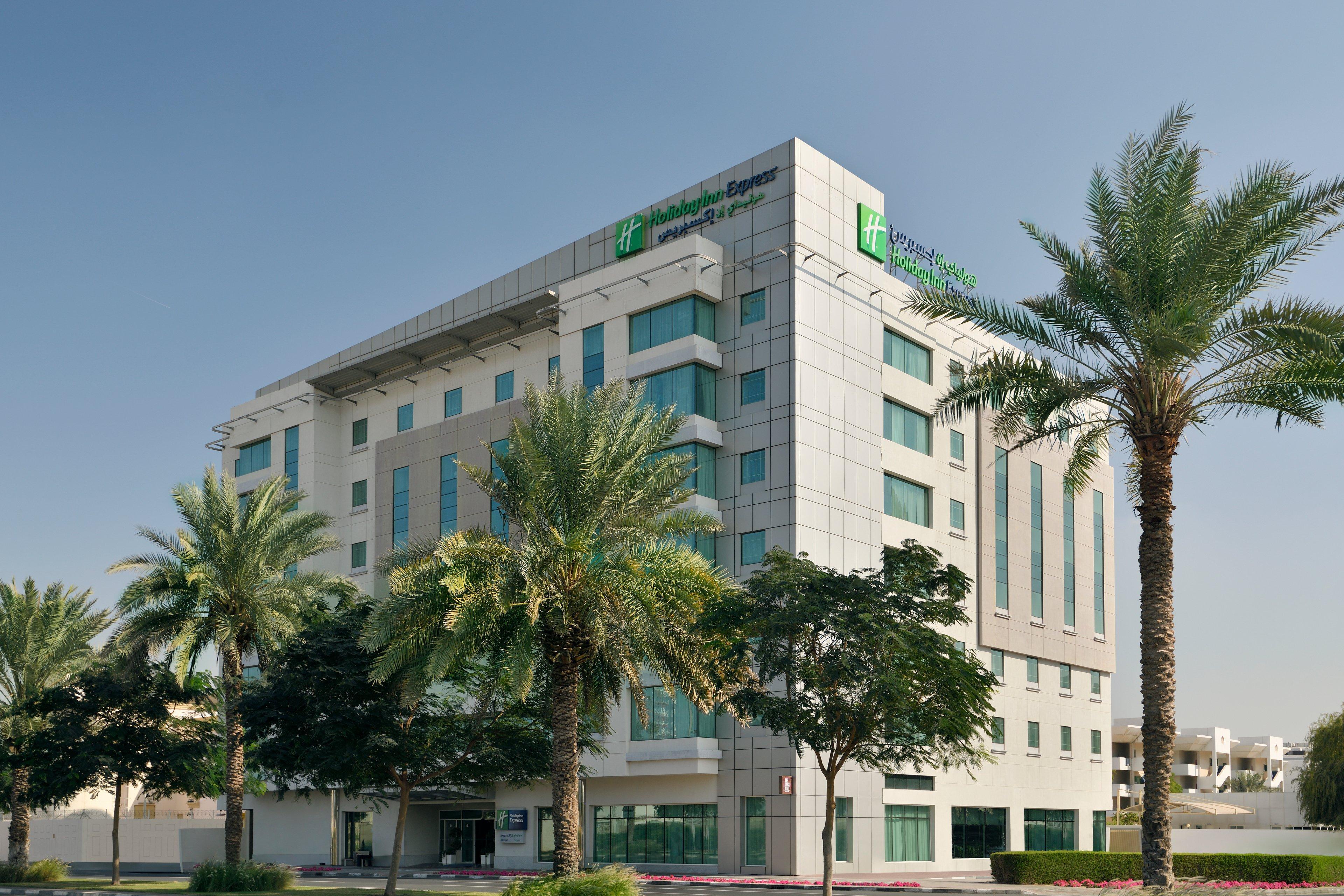 Holidays at Holiday Inn Express Dubai Jumeirah Hotel in Jumeirah Beach, Dubai
