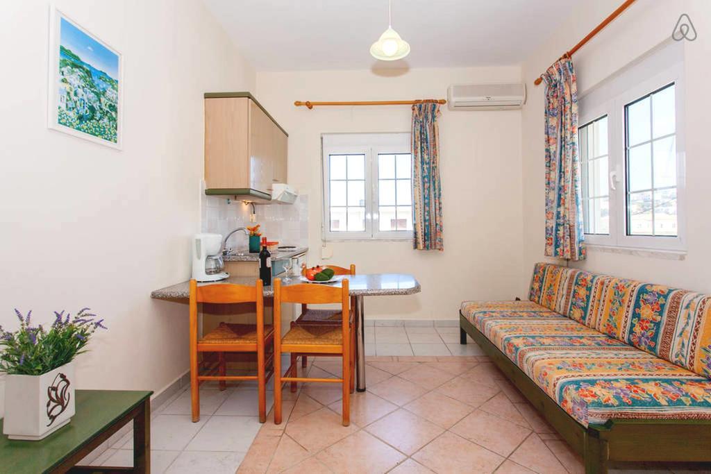 Zorbas Apartments & Studios Picture 10