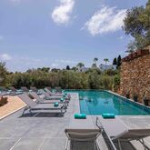 Ferrera Beach Apartments Picture 6