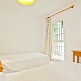 Llevant Apartments Picture 3