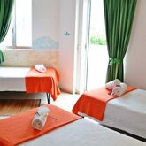 Sun Holidays Hotel Picture 9
