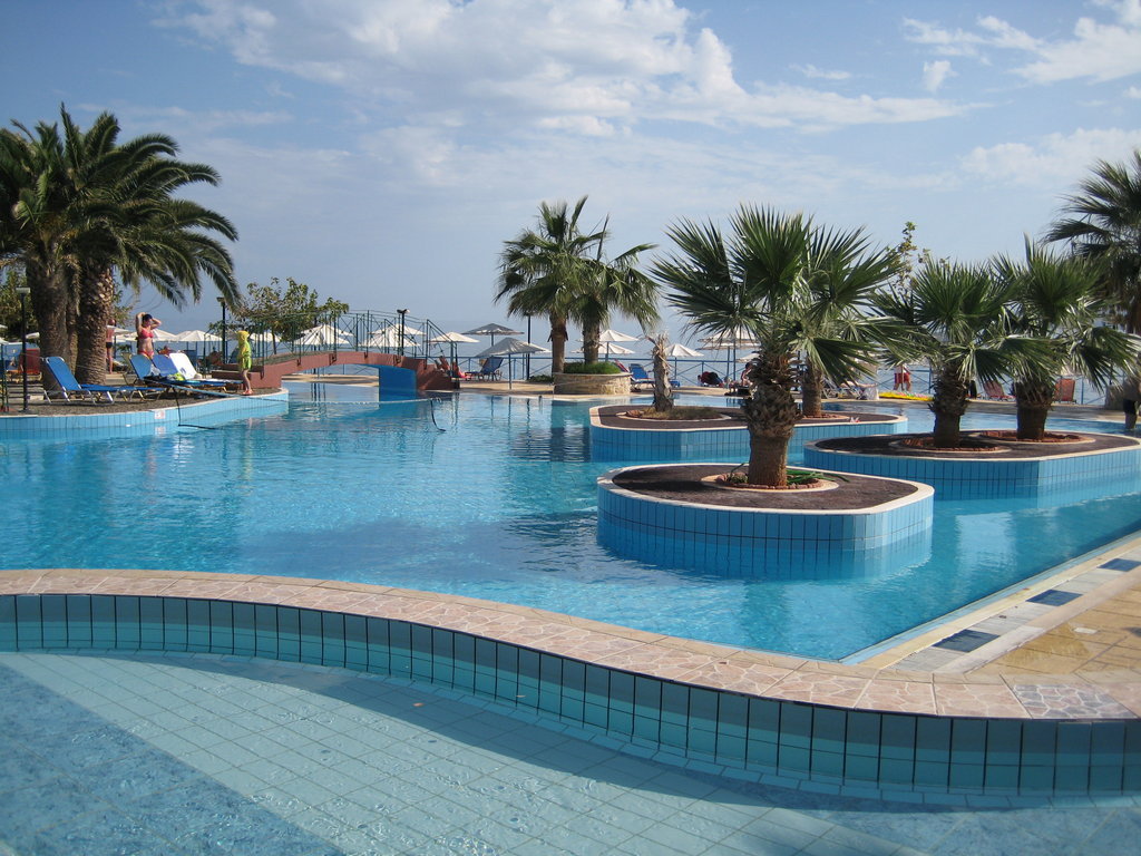 Holidays at Eri Beach and Village Hotel in Hersonissos, Crete