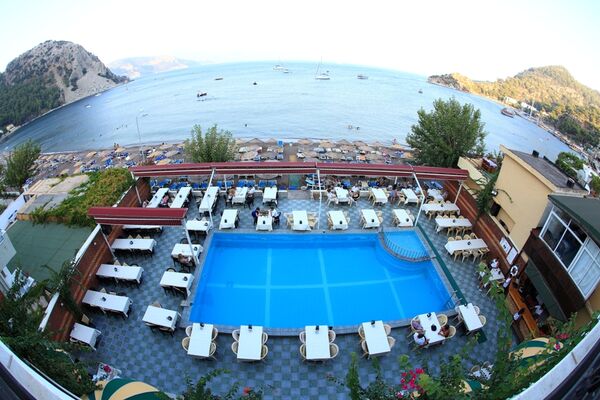 Holidays at Ozcan Beach Hotel in Turunc, Dalaman Region