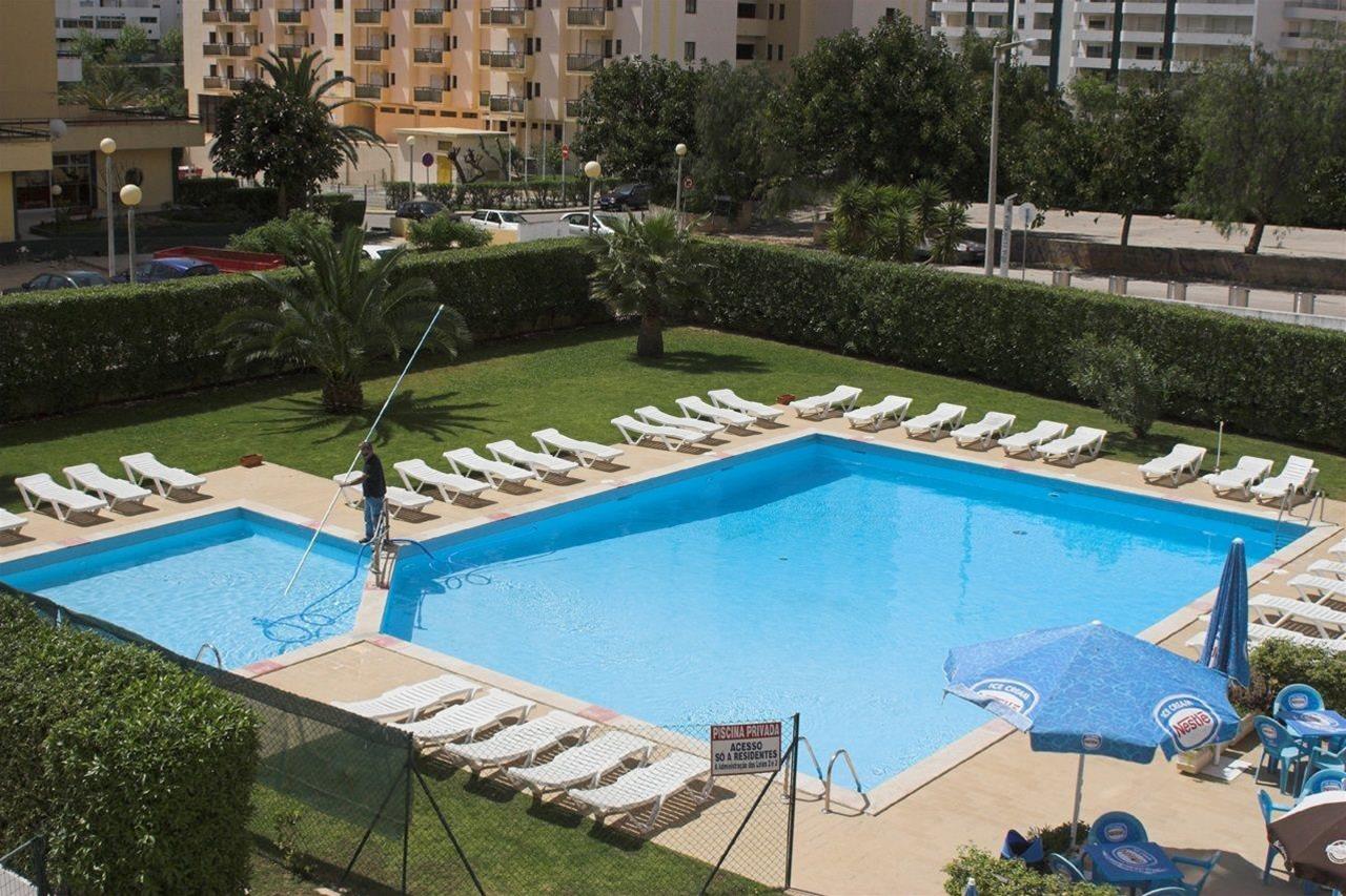 Holidays at Castelos da Rocha Apartments in Praia da Rocha, Algarve
