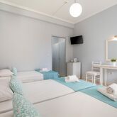 Bella Vista Beach Hotel and Studios Picture 3