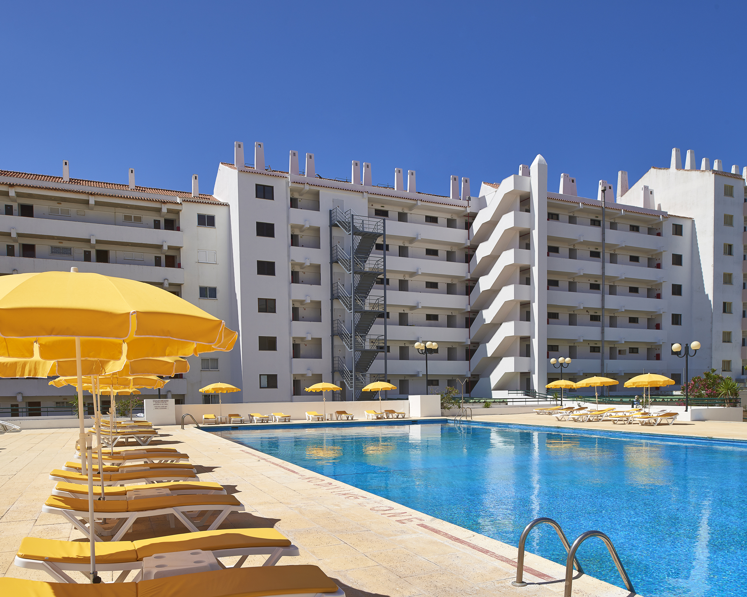Holidays at Cheerfulway Minichoro Apartments in Albufeira, Algarve