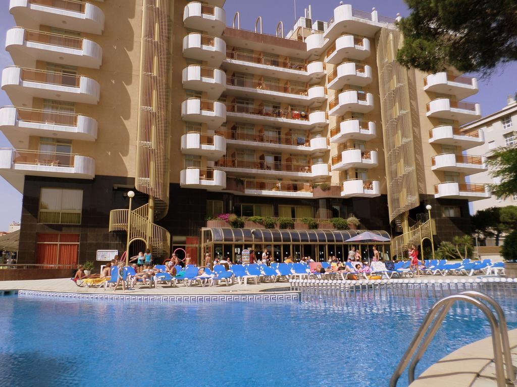 Holidays at Blaumar Hotel in Blanes, Costa Brava